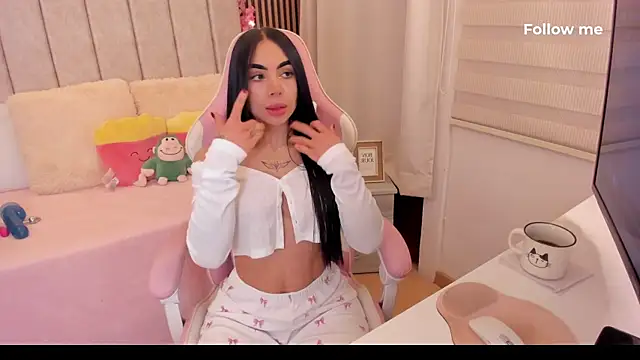 Snapshot of tamy_xoo chatting on 07/19/26, 06:22 tamy xoo online show from 07/19/26, 06:22