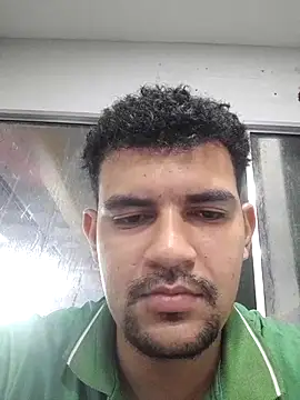 Snapshot of mamauara092 chatting on 10/07/25, 04:31 mamauara092 online show from 10/07/25, 04:31