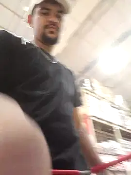 Snapshot of mamauara092 chatting on 11/24/25, 10:53 mamauara092 online show from 11/24/25, 10:53