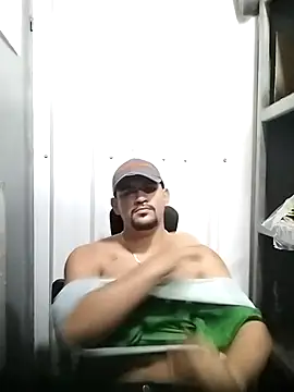 Snapshot of mamauara092 chatting on 03/21/26, 05:16 mamauara092 online show from 03/21/26, 05:16