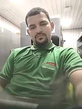 Snapshot of mamauara092 chatting on 03/28/26, 01:22 mamauara092 online show from 03/28/26, 01:22