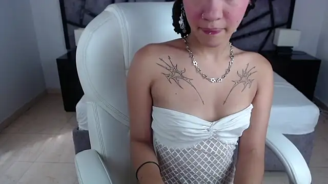 ilitzy cardona online show from 02/17/25, 06:48