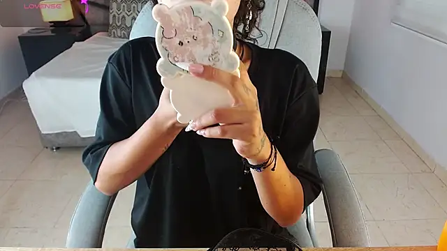 ilitzy cardona online show from 09/29/25, 07:30