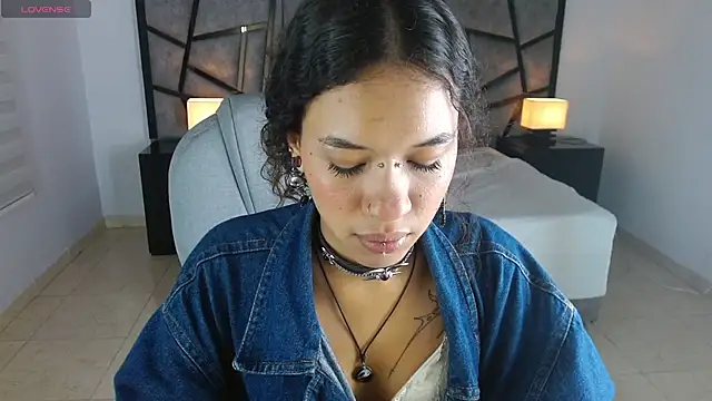 ilitzy cardona online show from 10/01/25, 08:26