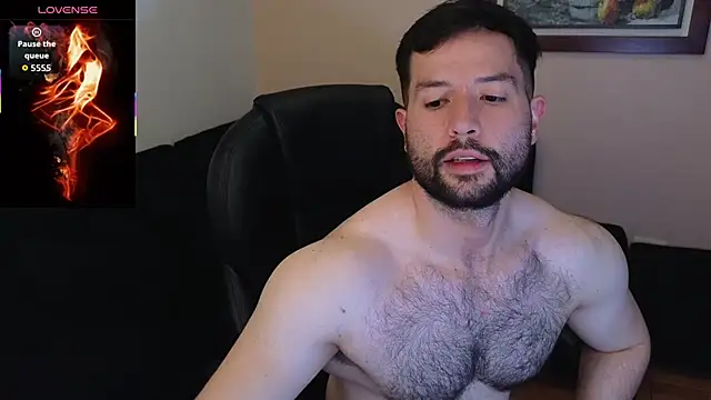 Snapshot of hairyncuteass chatting on 05/29/26, 06:39 hairyncuteass online show from 05/29/26, 06:39
