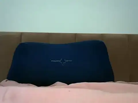 Snapshot of CarolzinhaTC@xh chatting on 11/16/25, 05:13 CarolzinhaTCxh online show from 11/16/25, 05:13