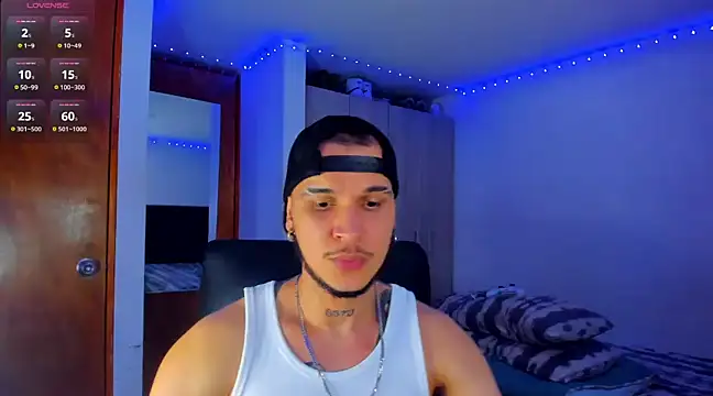 austinoficial online show from 03/11/25, 04:10