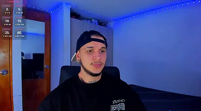 austinoficial online show from 03/18/25, 01:43