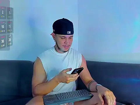 austinoficial online show from 10/09/25, 11:47