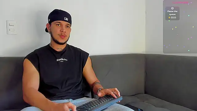 austinoficial online show from 10/29/25, 08:54