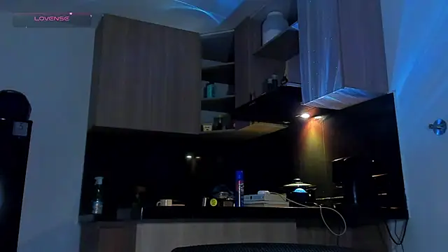 Snapshot of austinoficial chatting on 05/15/26, 02:40 austinoficial online show from 05/15/26, 02:40