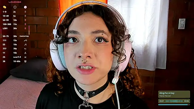 Annycolin  online show from 03/07/25, 08:11