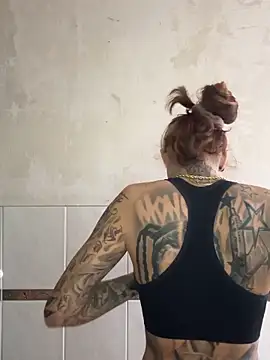 Snapshot of Black_sweet_Rose chatting on 12/18/25, 11:05 Black sweet Rose online show from 12/18/25, 11:05