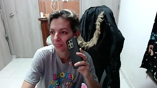 Snapshot of Princezzlove3 chatting on 02/12/25, 12:37 Princezzlove3 online show from 02/12/25, 12:37