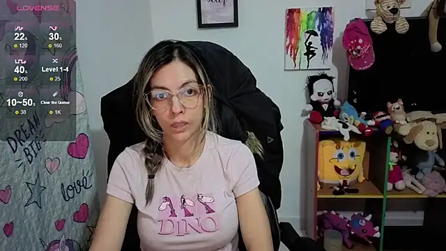 Snapshot of Princezzlove3 chatting on 11/08/25, 01:28 Princezzlove3 online show from 11/08/25, 01:28