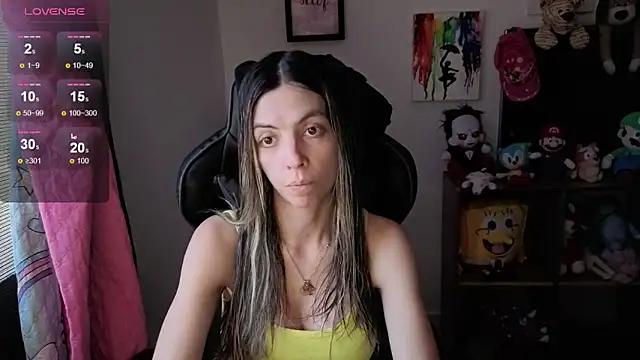 Snapshot of Princezzlove3 chatting on 11/08/25, 04:07 Princezzlove3 online show from 11/08/25, 04:07