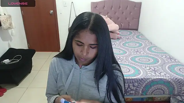 july-feria online show from 01/30/25, 07:48