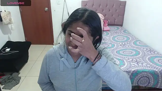 july-feria online show from 01/31/25, 10:10