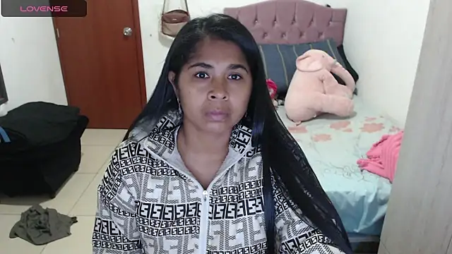 july-feria online show from 09/18/25, 11:07