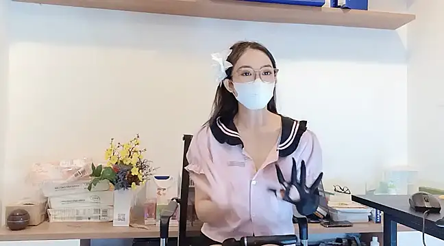 Lush-Office online show from 03/02/25, 11:29