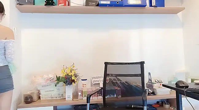 Lush-Office online show from 03/03/25, 11:00