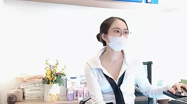 Lush-Office online show from 03/20/25, 03:13