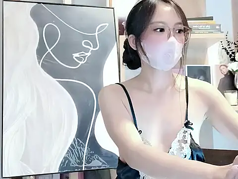 Snapshot of Lush-Office chatting on 12/22/25, 03:53 Lush-Office online show from 12/22/25, 03:53