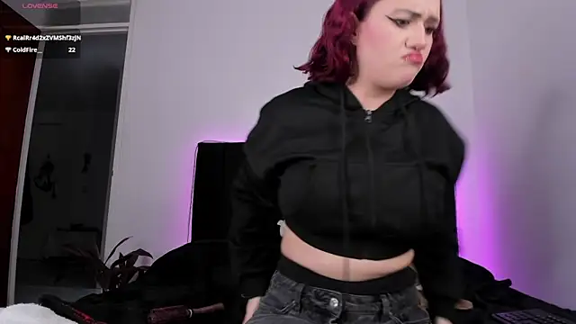 raven  white1 online show from 02/14/25, 03:43