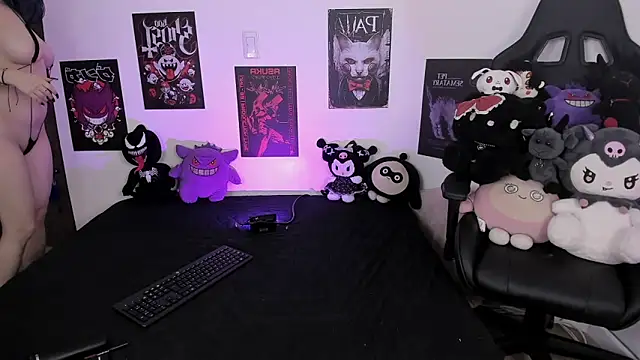 Snapshot of raven__white1 chatting on 03/25/26, 08:15 raven white1 online show from 03/25/26, 08:15