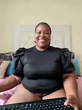 Snapshot of omalicha98 chatting on 02/11/25, 06:19 omalicha98 online show from 02/11/25, 06:19