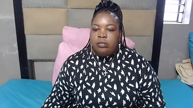 omalicha98 online show from 02/16/26, 07:26