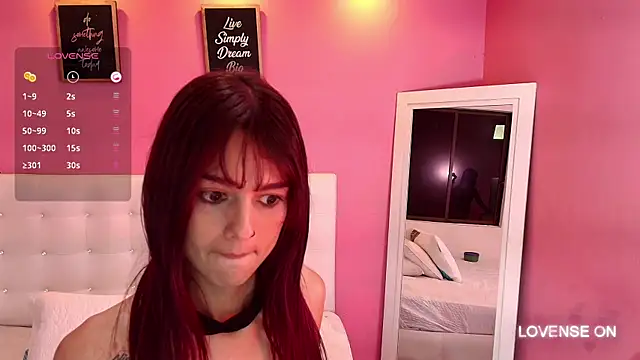 hot-littlechill online show from 01/29/25, 03:04