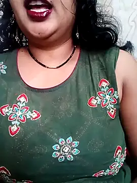 Snapshot of Haseena_Baby chatting on 05/04/26, 10:22 Haseena Baby online show from 05/04/26, 10:22