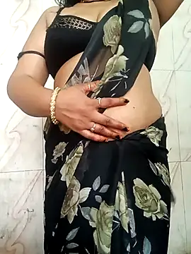 Snapshot of Haseena_Baby chatting on 05/25/26, 10:21 Haseena Baby online show from 05/25/26, 10:21