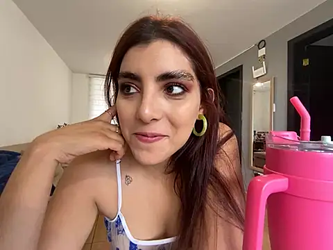 Snapshot of MartinaSooler chatting on 03/09/25, 08:10 MartinaSooler online show from 03/09/25, 08:10