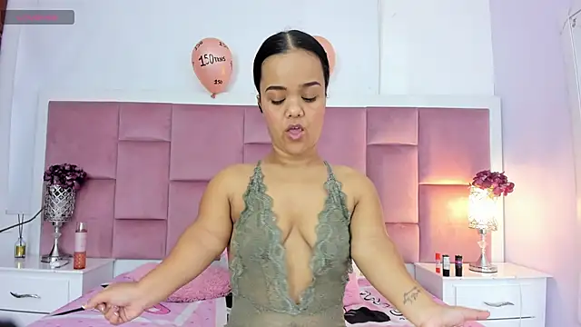 Snapshot of AnieRey chatting on 01/28/25, 06:07 AnieRey online show from 01/28/25, 06:07