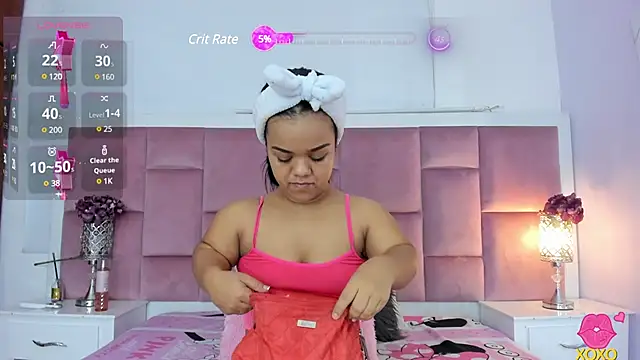 Snapshot of AnieRey chatting on 02/04/25, 12:11 AnieRey online show from 02/04/25, 12:11