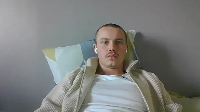 Snapshot of purplhouse chatting on 01/12/25, 02:19 purplhouse online show from 01/12/25, 02:19