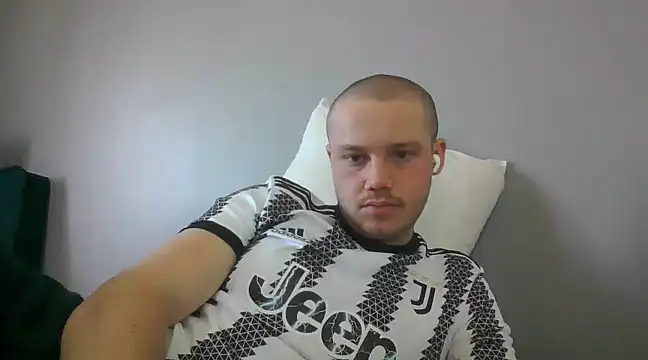 Snapshot of purplhouse chatting on 03/03/25, 11:11 purplhouse online show from 03/03/25, 11:11