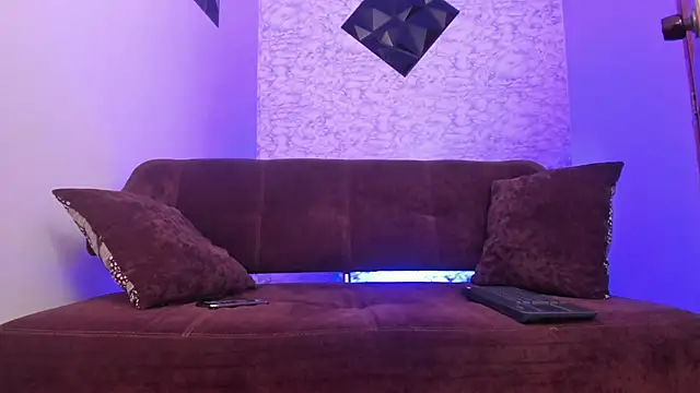 Snapshot of Thomass_conor chatting on 02/18/25, 03:21 Thomass conor online show from 02/18/25, 03:21