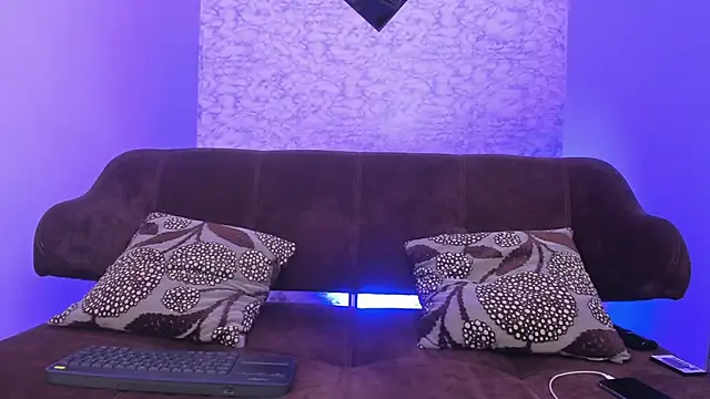 Snapshot of Thomass_conor chatting on 02/25/25, 03:49 Thomass conor online show from 02/25/25, 03:49