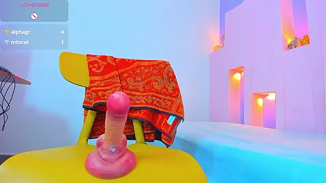 Snapshot of ScarletEmber3 chatting on 02/18/25, 09:54 ScarletEmber3 online show from 02/18/25, 09:54