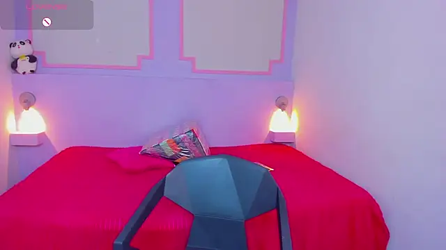 Snapshot of ScarletEmber3 chatting on 02/19/25, 05:05 ScarletEmber3 online show from 02/19/25, 05:05