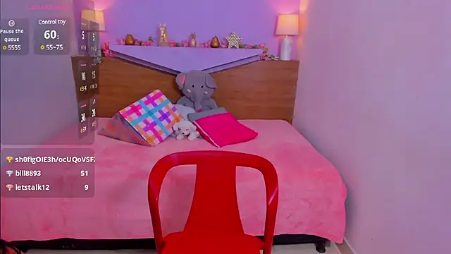 Snapshot of ScarletEmber3 chatting on 03/13/25, 07:09 ScarletEmber3 online show from 03/13/25, 07:09