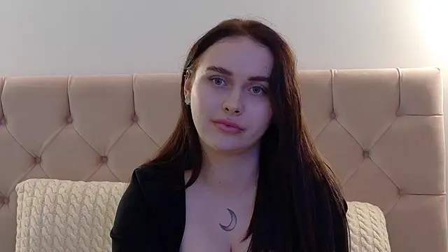 Lilliana Moon online show from 01/24/25, 04:49