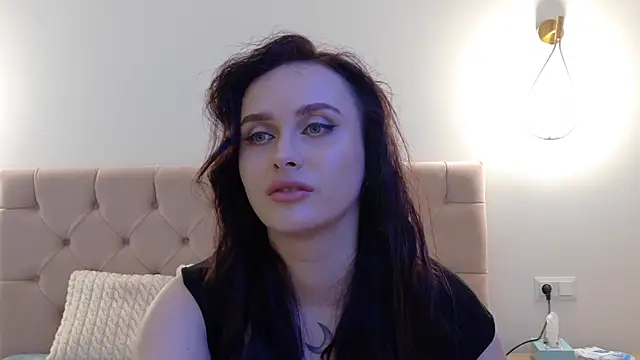 Lilliana Moon online show from 02/01/25, 10:15