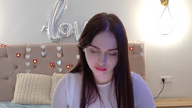 Lilliana Moon online show from 02/21/25, 12:28