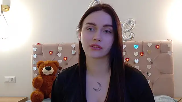 Lilliana Moon online show from 02/26/25, 09:21