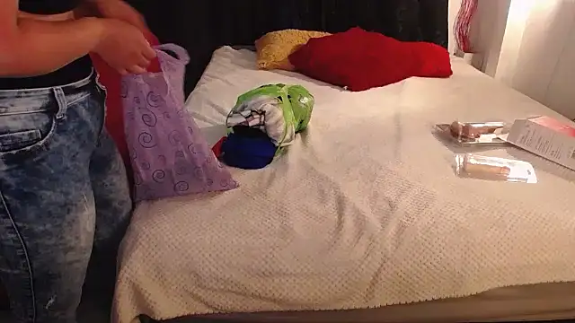 Snapshot of zahra_Jalid chatting on 02/08/25, 01:01 zahra Jalid online show from 02/08/25, 01:01