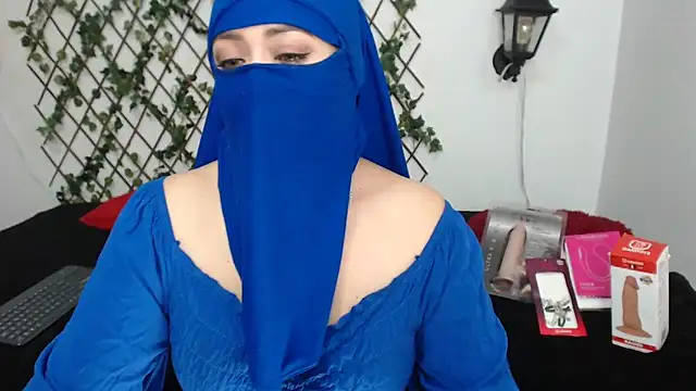 Snapshot of zahra_Jalid chatting on 03/21/25, 12:51 zahra Jalid online show from 03/21/25, 12:51